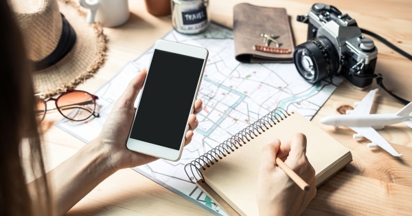 ארבעה דברים שאתה חייב לעשות לפני שאתה טס