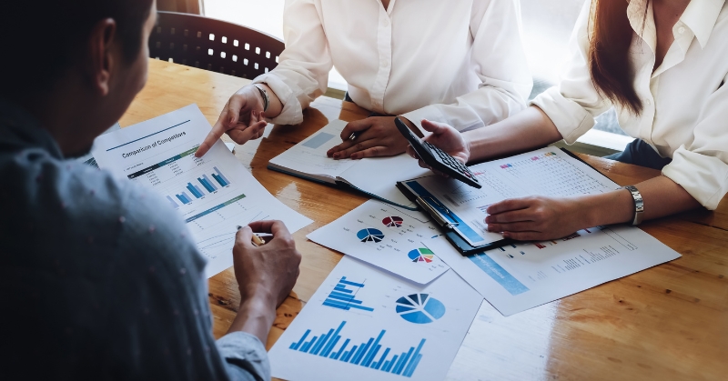 מהי הונאה פיננסית ואיך היא פוגעת בעסקים